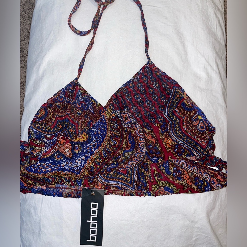 Women’s Boohoo wrap top
